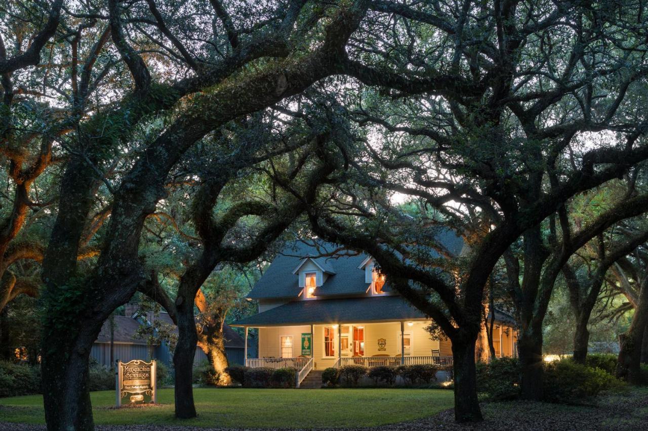 Magnolia Springs Bed And Breakfast Exterior photo