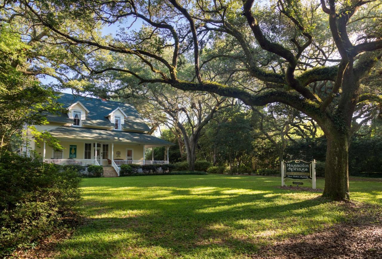 Magnolia Springs Bed And Breakfast Exterior photo